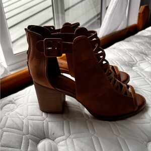 Soda Women's Brown Suede Strappy Block Heel Sandals